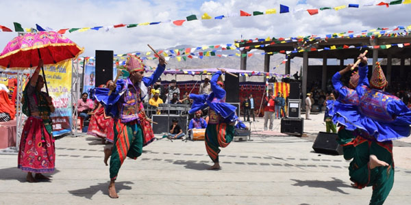 Celebrate the cultural diversity of India at the amazing SindhuDarshan Festival