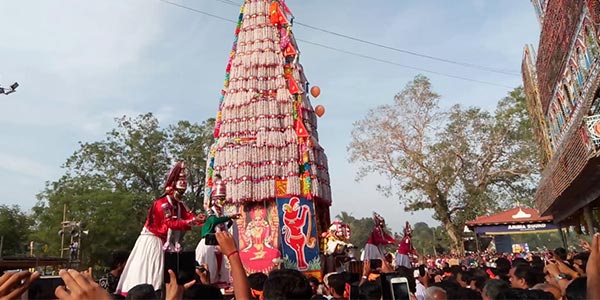 The Chettikulangara Devi Temple: The Chettikulangara Devi Temple: