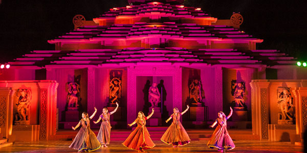 Witness some amazing dance performances in the beautiful city of Konark
