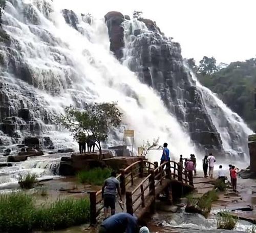 Teerathgarh Falls